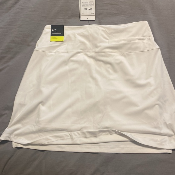 Nike tennis skirt - Picture 2 of 6